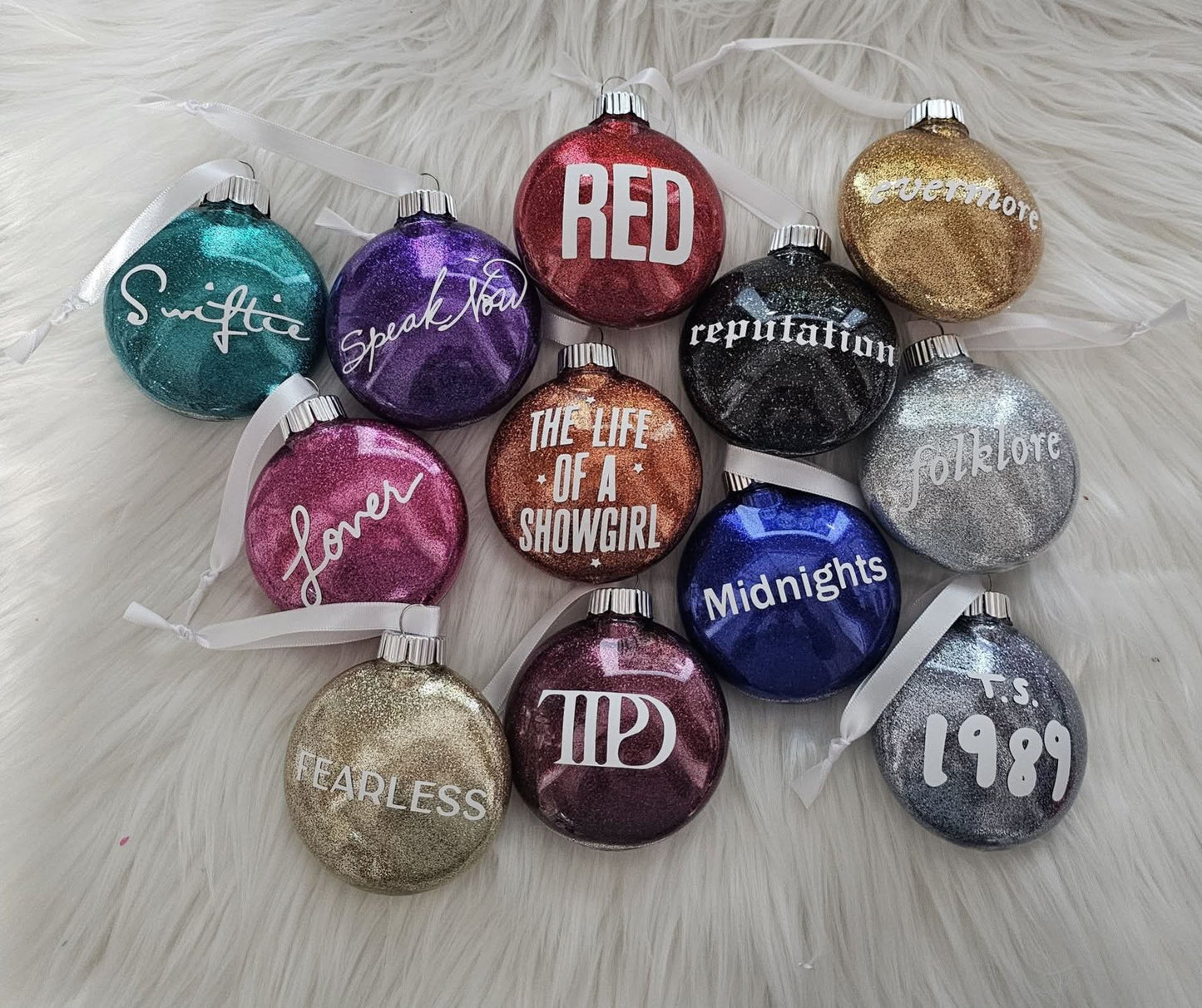 Taylor Swift Christmas Ornament Set